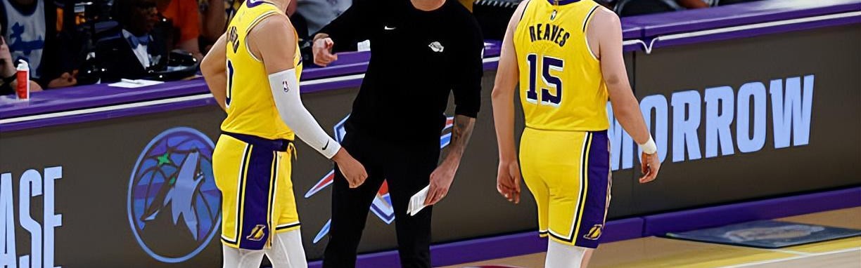 世界杯官方平台-防守弱点被放大了！湖人后场新援最近两场比赛的效果很不理想？