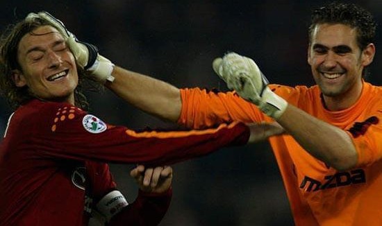 世界杯最新版-卡佩罗信任的门将，年少成名却在罗马神经属性，26岁走下坡路